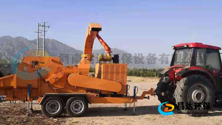 河南昌達(dá)HC-6175型大型樹枝破碎機(jī)北京客戶現(xiàn)場